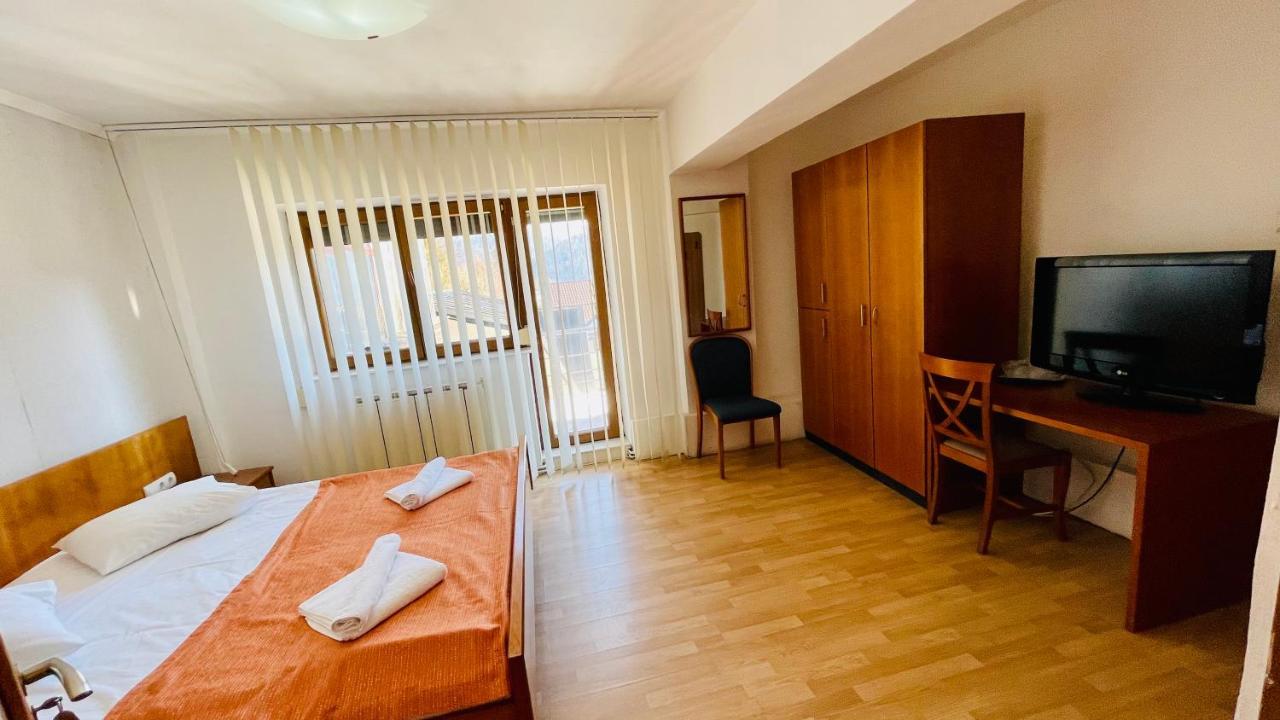 Pensiunea Luminita Buşteni 外观 照片